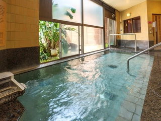 四季の湯内風呂